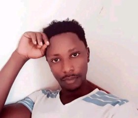 Gaston, 32, Bujumbura