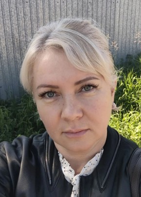Алёна из Иркутска 47 лет