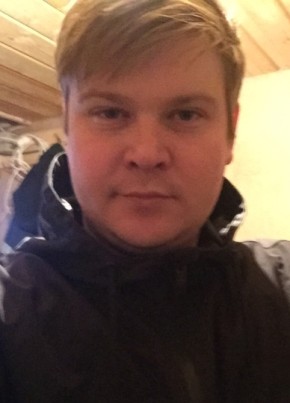 Роман, 35, Россия, Серпухов