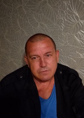 Сергей из Саратова 64 года