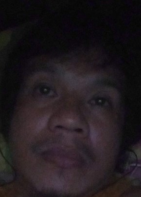JR, 41, Philippines, Makati City