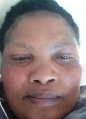 Lungiswa Ba, 44, iRiphabhuliki yase Ningizimu Afrika, iKapa