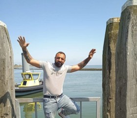 Mihail, 32, Hoogezand