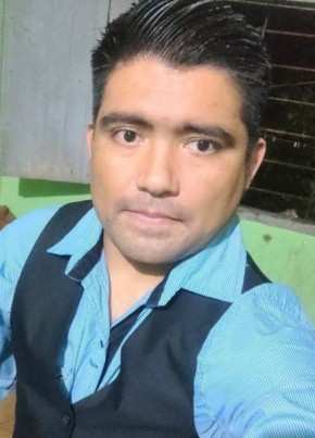 Gibran Aguilera, 41, Mexico, Martinez de la Torre