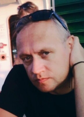 Сергей из Воронежа 48 лет