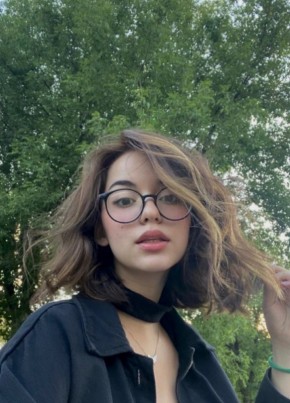 Марина, 21, Россия, Москва