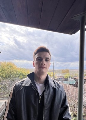 Nikolay из Bakı 26 лет