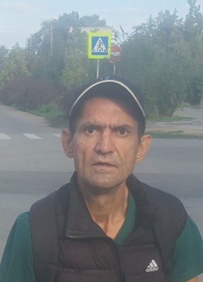 Вадик из Батайска 18 лет