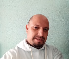 Norman, 46, Purral