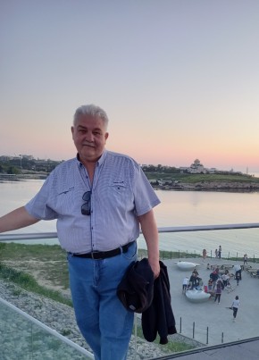 Viktor, 62, Russia, Sevastopol