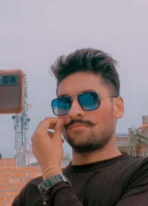 NEERAJ KUMAR, 22, India, Lucknow