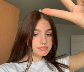 Polina, 22, Moscow