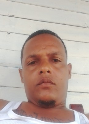 Leo Ramirez gain из Santiago de Cuba 37 лет