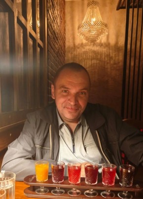 Владимир из Москвы 44 года