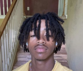 Marcos, 18, Duque de Caxias