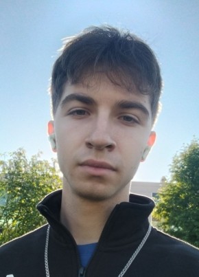 Дима из Москвы 18 лет