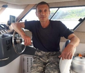 Сергей, 48 лет, Холмск