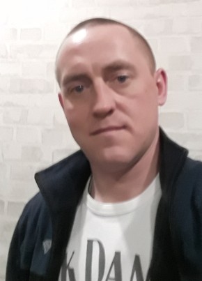 Олег , 40, Россия, Дивногорск
