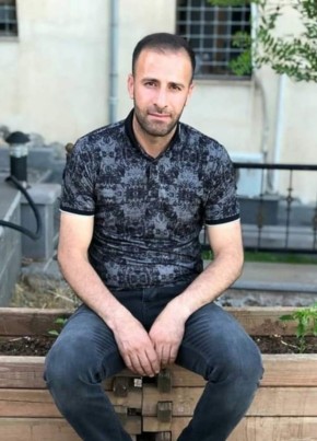 Rahim Dağhan , 31, Türkiye Cumhuriyeti, Diyarbakır