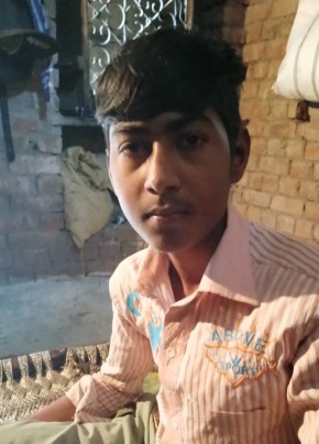 Golu, 18, India, Bhind