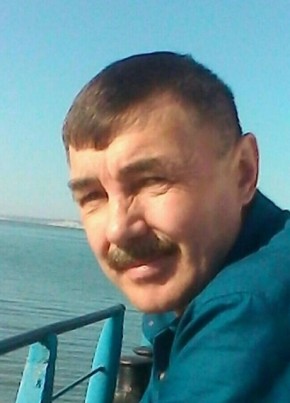 Анатолий из Москвы 62 года