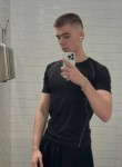 Ilya, 19, Moscow