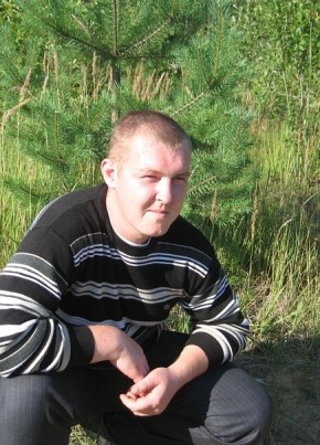 SERGEY VASIL'EV, 36, Russia, Luga