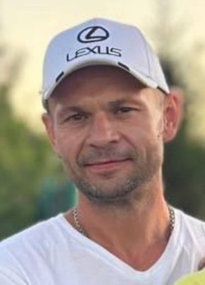 Александр из Ижевска 48 лет