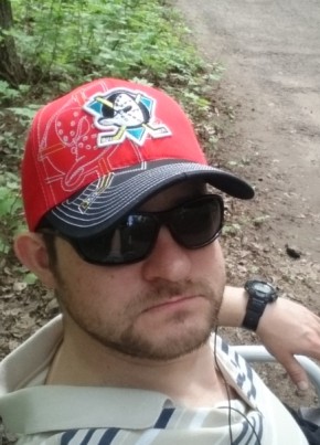 Максим из Новочебоксарска 43 года