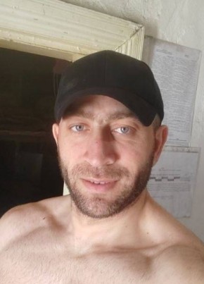 Артур из Уфы 36 лет