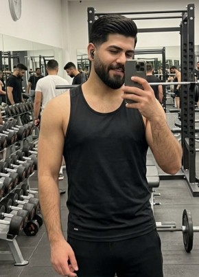 حسون из محافظة كربلاء 25 лет