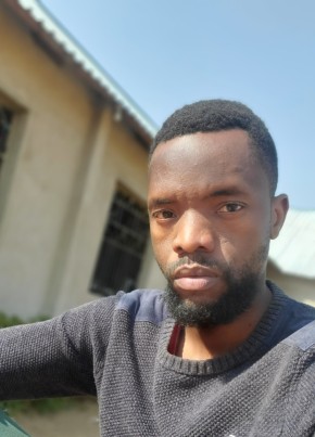 Mo из Mwanza 30 лет