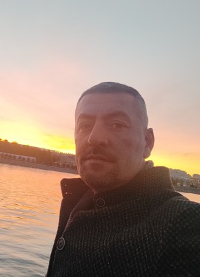 Tarik из Санкт-Петербурга 42 года