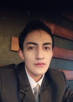 Leandro из Pelileo 19 лет