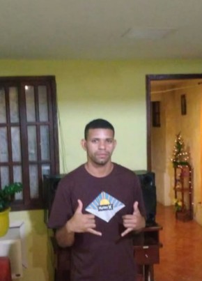 Marcos Vinicius из Tamboré 29 лет