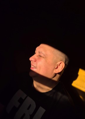 Руслан из Екатеринбурга 39 лет