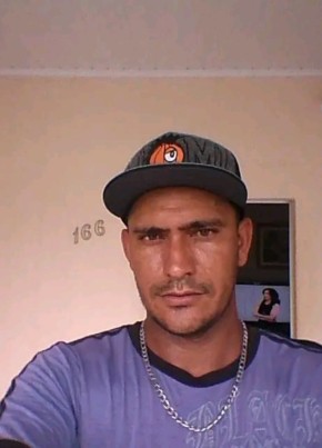 Juliano Lemes из Paraguaçu Paulista 46 лет