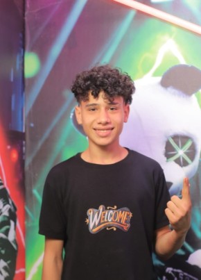 Youssef из دمياط 19 лет