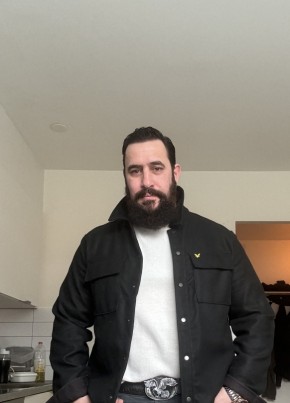 Lens_83 p.syud, 42, Sweden, Soedertaelje