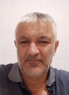 Мераб из Беслана 52 года