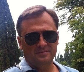 Viktor, 55, Moscow