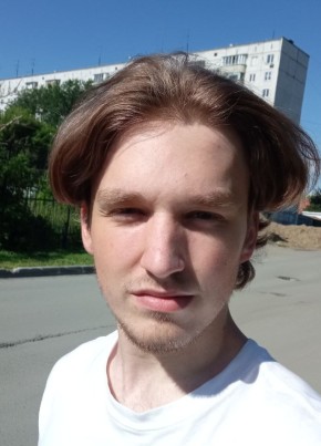 Артем из Николаевска-на-Амуре 21 год