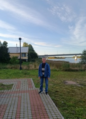 Сергей из Волхова 54 года