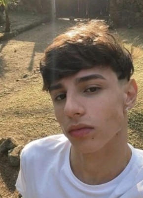Lucass из São Gotardo 20 лет