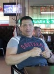 Олег, 58 лет, Казань