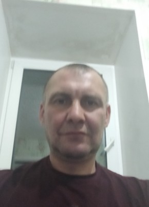 Дима, 41, Россия, Игра