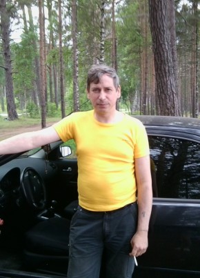Юрий, 80, Россия, Волхов