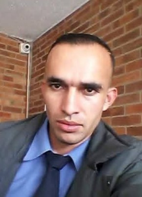 Andrés Montoya из Santafe de Bogotá 38 лет
