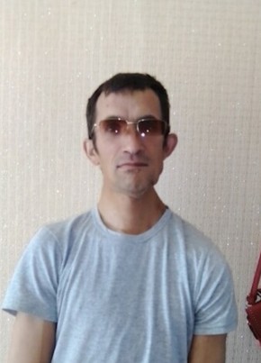 Максим из Сокола 45 лет