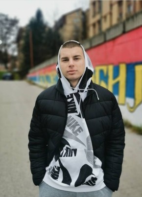 Uros, 21, Serbia, Nis
